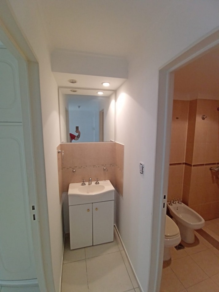 Vendo departamento de 2 dormitorios con balcon Barrio Nueva Cordoba