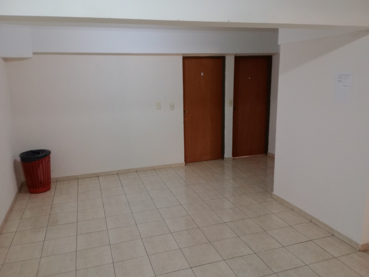 VENDO DEPARTAMENTO UN DORMITORIO CENTRO - CASEROS 874