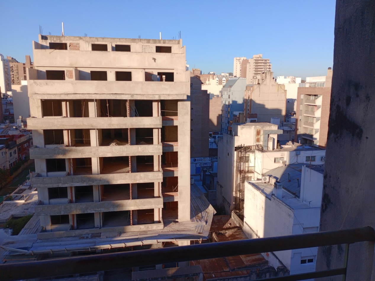 VENDO DEPARTAMENTO UN DORMITORIO CENTRO - CASEROS 874