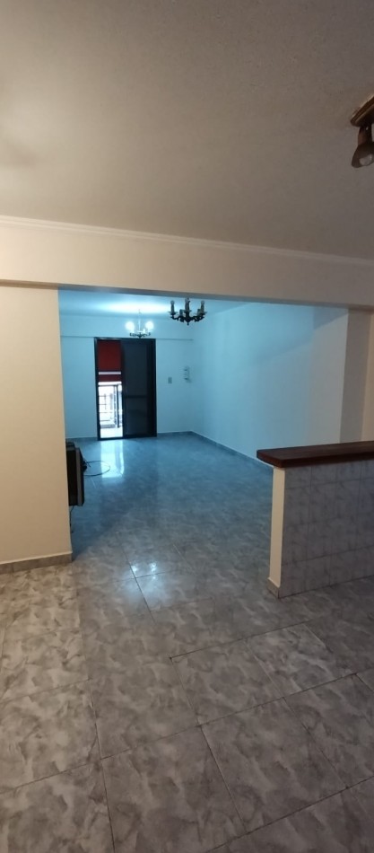 VENDO DEPARTAMENTO (SEMIPISO)  DE DOS DORMITORIO CENTRO - SAN JOSE DE CALAZANS 285 