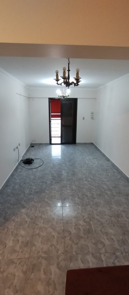 VENDO DEPARTAMENTO (SEMIPISO)  DE DOS DORMITORIO CENTRO - SAN JOSE DE CALAZANS 285 