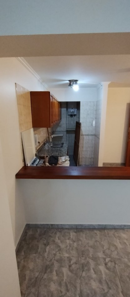 VENDO DEPARTAMENTO (SEMIPISO)  DE DOS DORMITORIO CENTRO - SAN JOSE DE CALAZANS 285 