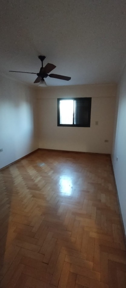 VENDO DEPARTAMENTO (SEMIPISO)  DE DOS DORMITORIO CENTRO - SAN JOSE DE CALAZANS 285 