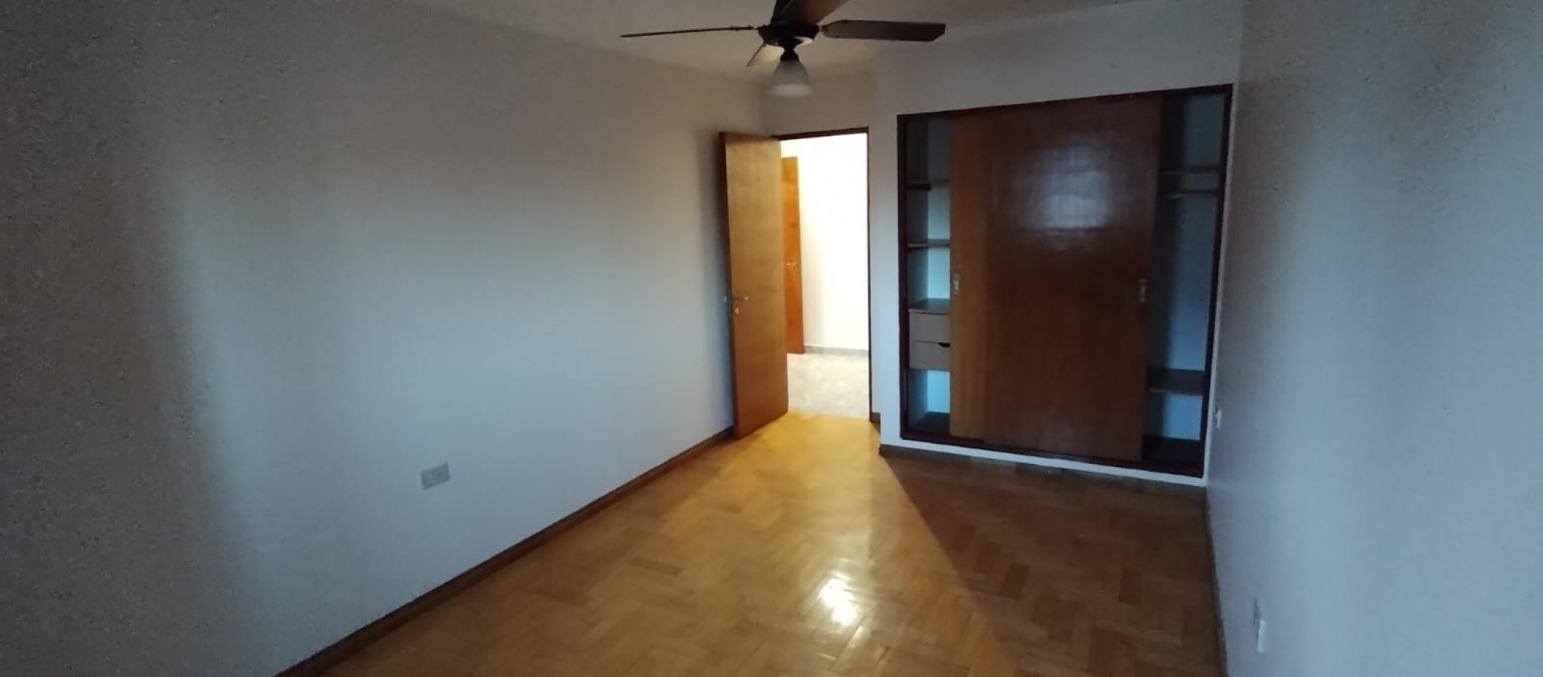 VENDO DEPARTAMENTO (SEMIPISO)  DE DOS DORMITORIO CENTRO - SAN JOSE DE CALAZANS 285 