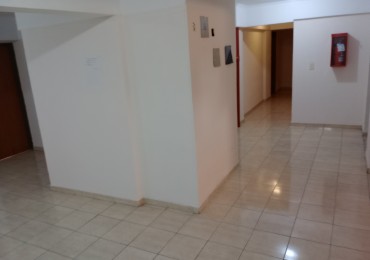 VENDO DEPARTAMENTO UN DORMITORIO CENTRO - CASEROS 874