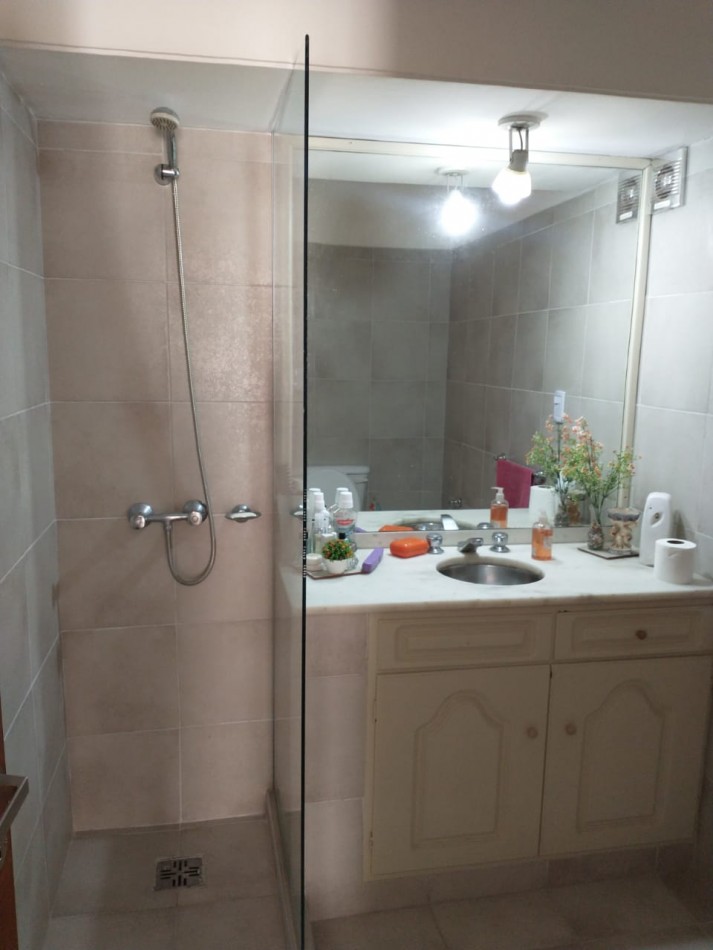 VENTA Departamento de 1 dormitorio - Nueva Cordoba  - con 60m² de espacio. Obispo Salguero al 400.