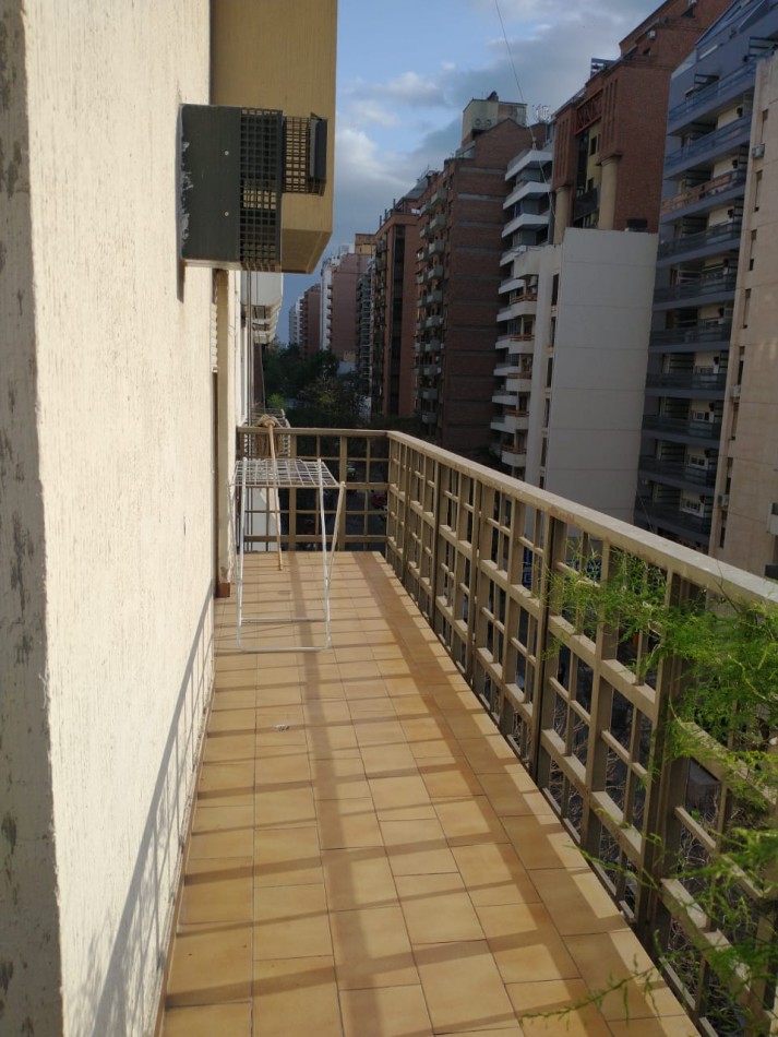 VENTA Departamento de 1 dormitorio - Nueva Cordoba  - con 60m² de espacio. Obispo Salguero al 400.