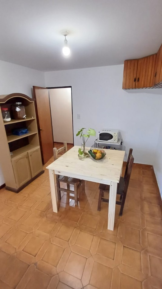 Se Vende departamento 3 dormitorios con cochera. Microcentro. Rio Cuarto, Cba.