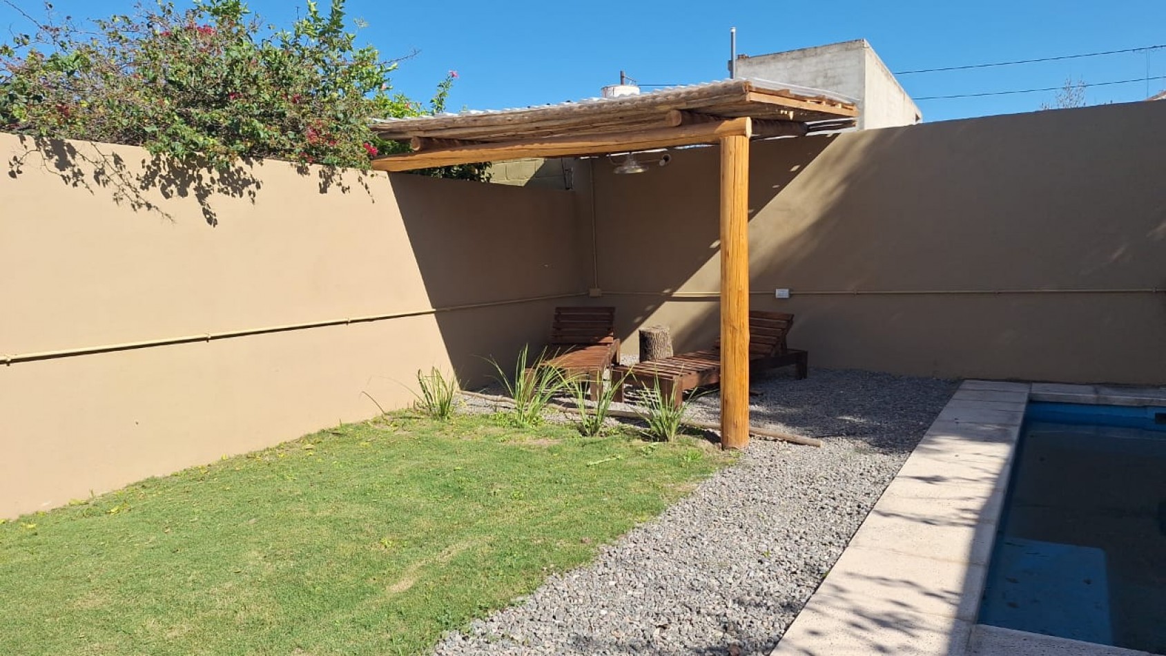 Casa en Venta de 1 dormitorio - B° San Carlos de Horizonte -Zona Sur
