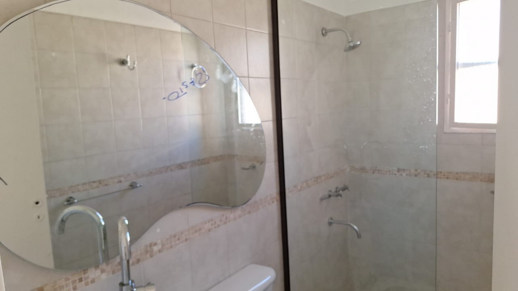 Casa en Venta de 1 dormitorio - B° San Carlos de Horizonte -Zona Sur