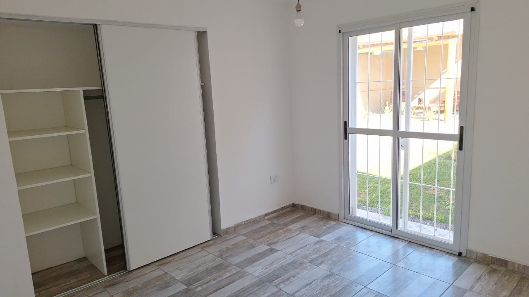 Casa en Venta de 1 dormitorio - B° San Carlos de Horizonte -Zona Sur