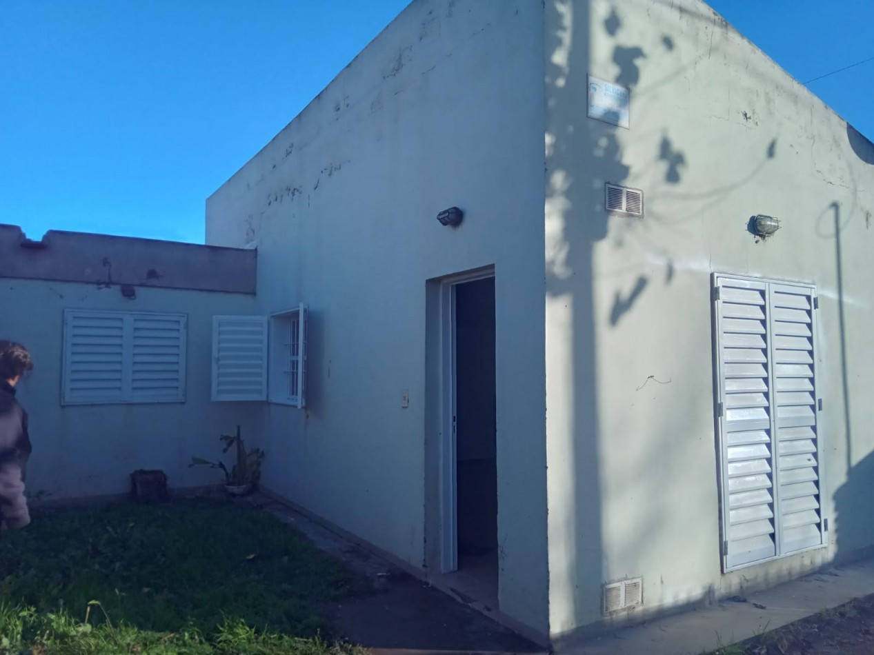 Alquiler Casa 2 dormitorios. Vuelta de Obligado al 200