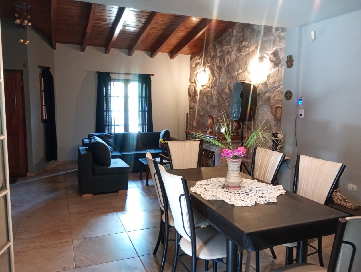 Venta casa 3 Dormitorios- Barrio Quebrada de las Rosas