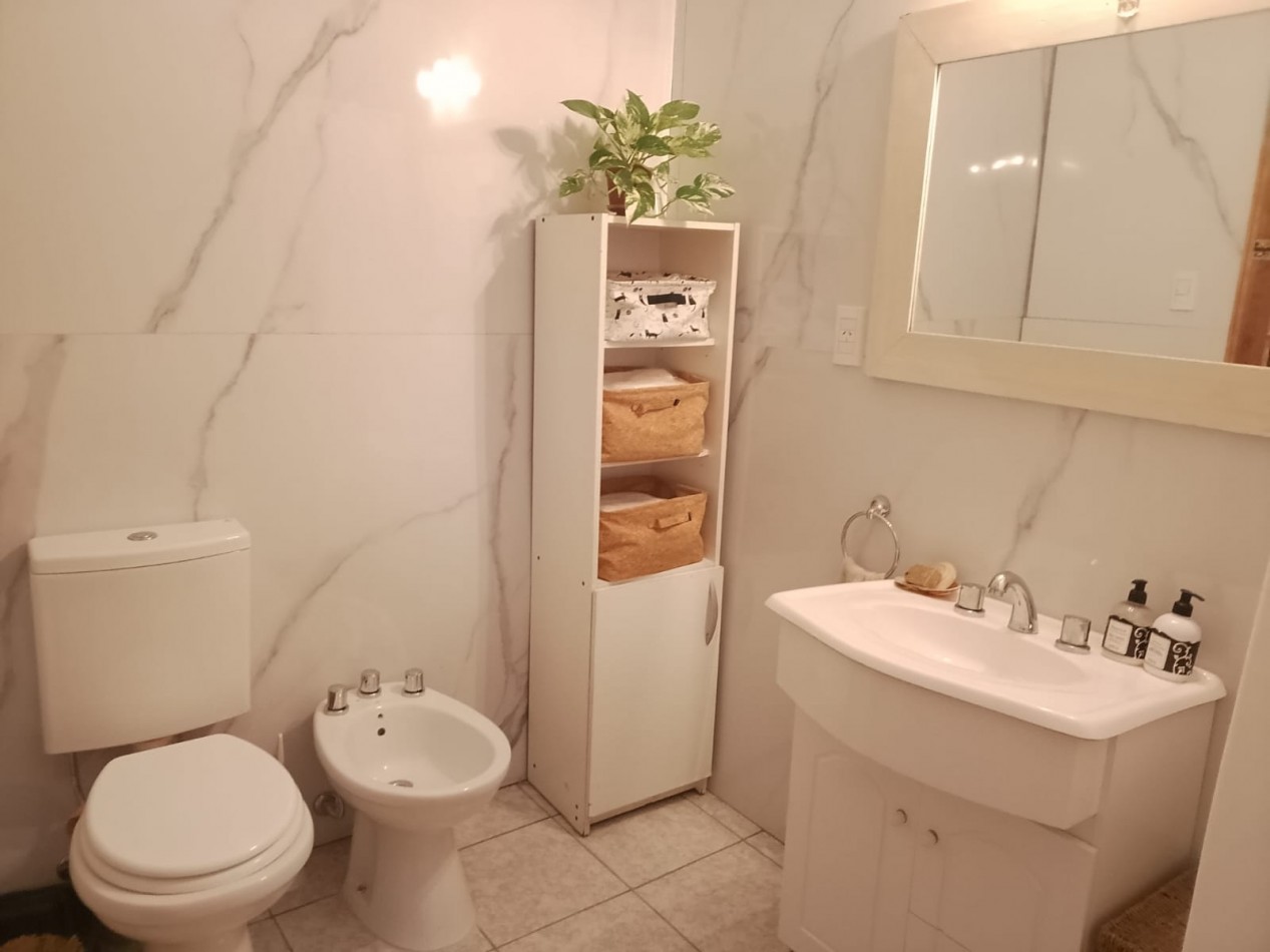 VENTA Casa 2 Dormitorios - Villa Giardino / Con Escritura