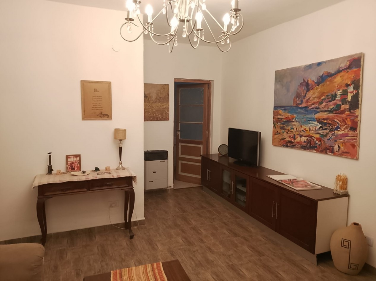 VENTA Casa 2 Dormitorios - Villa Giardino / Con Escritura