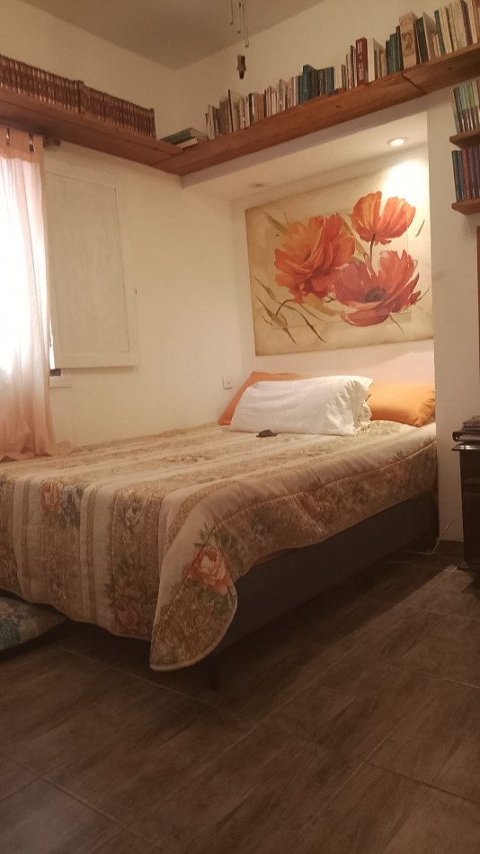 VENTA Casa 2 Dormitorios - Villa Giardino / Con Escritura