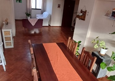 Se Vende departamento 3 dormitorios con cochera. Microcentro. Rio Cuarto, Cba.