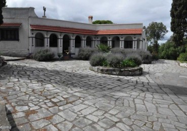 Venta. Hermosa Casona. Valle Hermoso. Escritura 